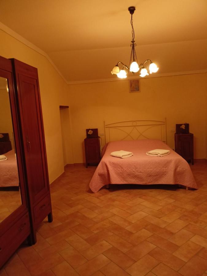 شقة La Casa Di Ida Porciano المظهر الخارجي الصورة