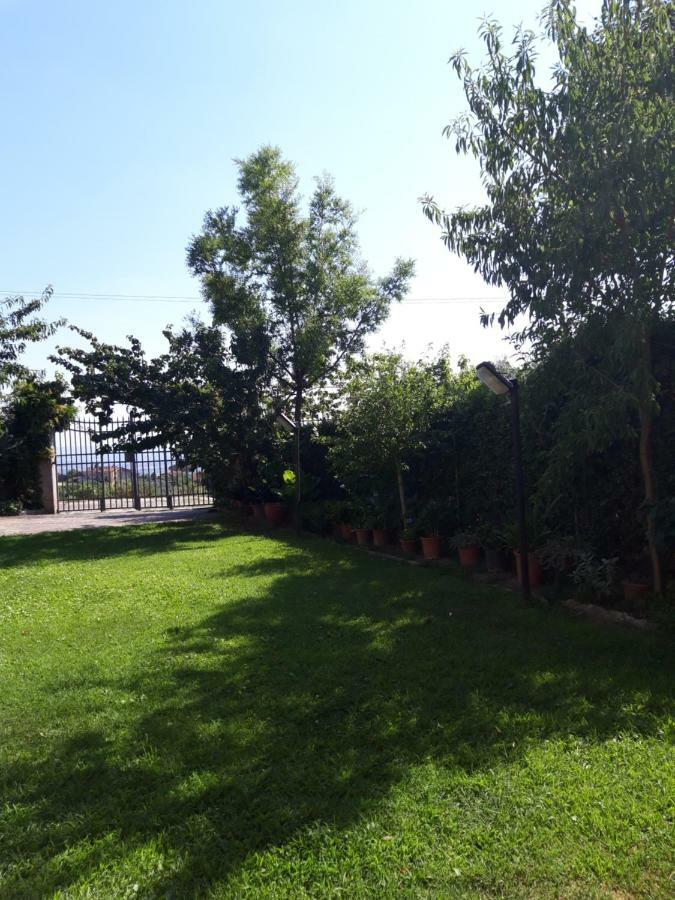 شقة La Casa Di Ida Porciano المظهر الخارجي الصورة